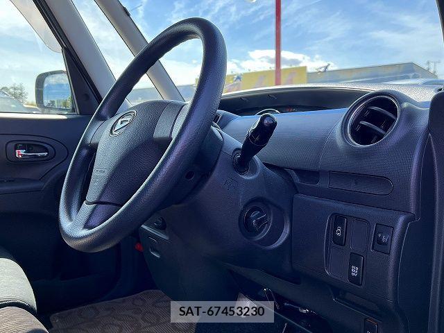 Daihatsu TANTO 2013-02 6817559-3