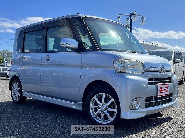 Daihatsu TANTO 2013-02 6817559-6