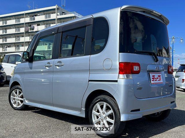 Daihatsu TANTO 2013-02 6817559-8