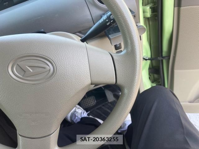 Daihatsu TANTO 2013-08 6914183-15