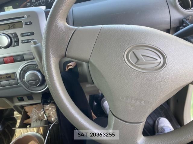 Daihatsu TANTO 2013-08 6914183-17