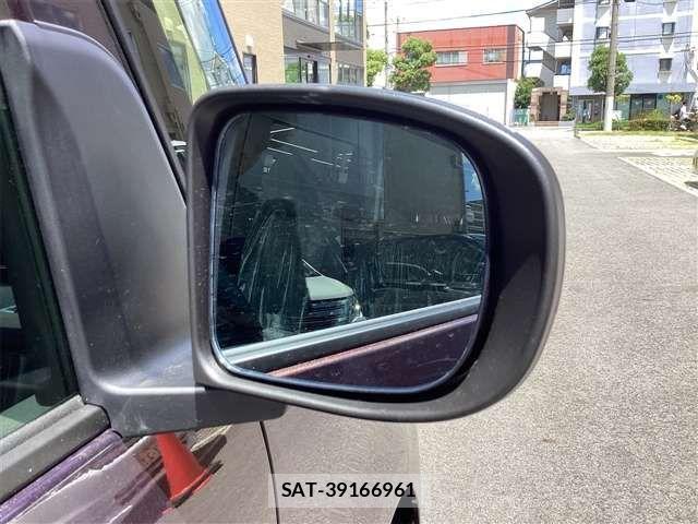 Daihatsu TANTO 2025-06 6914116-17