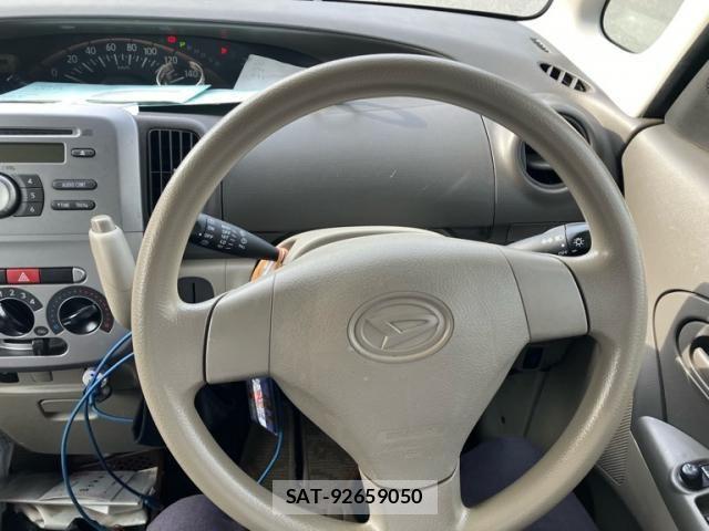 Daihatsu TANTO 2011-04 6914200-9