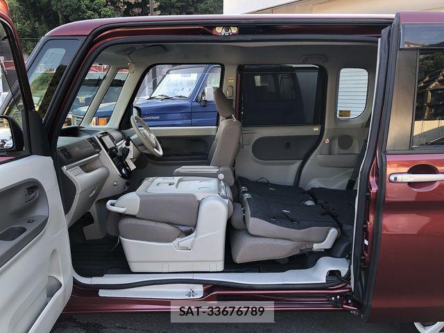 Daihatsu TANTO 2018-08 6914176-23