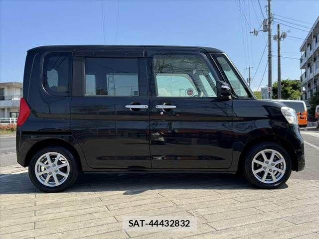 Daihatsu TANTO 2015-11 6998679-11