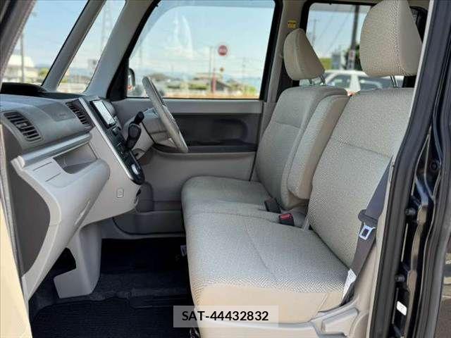 Daihatsu TANTO 2015-11 6998679-16