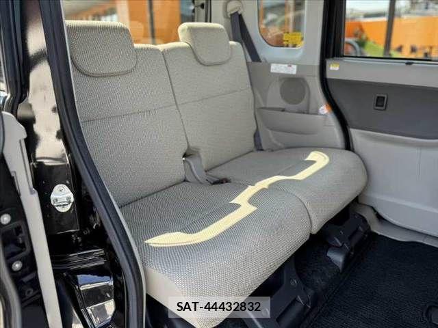 Daihatsu TANTO 2015-11 6998679-18