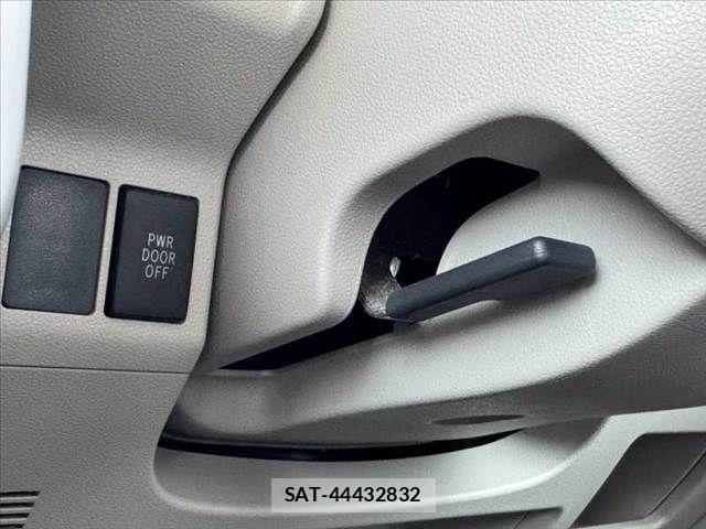 Daihatsu TANTO 2015-11 6998679-29