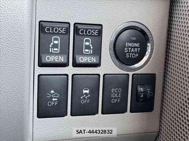 Daihatsu TANTO 2015-11 6998679-4