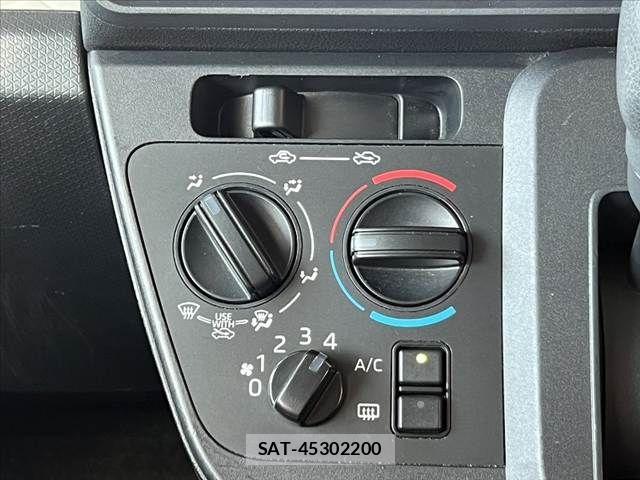 Daihatsu TANTO 2021-02 6998680-4