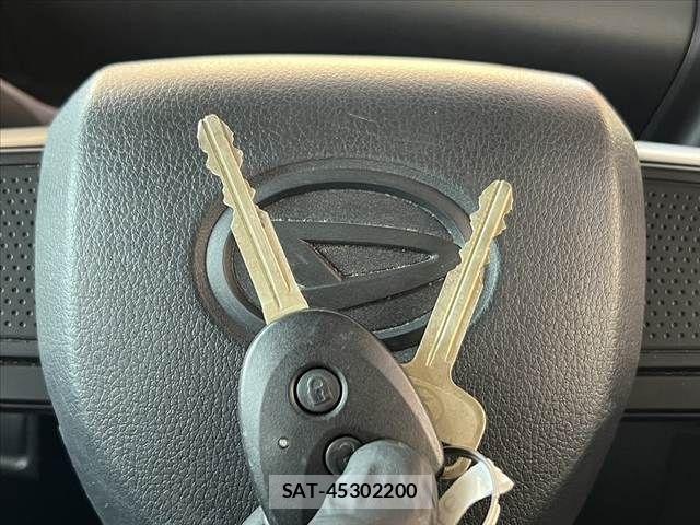 Daihatsu TANTO 2021-02 6998680-5