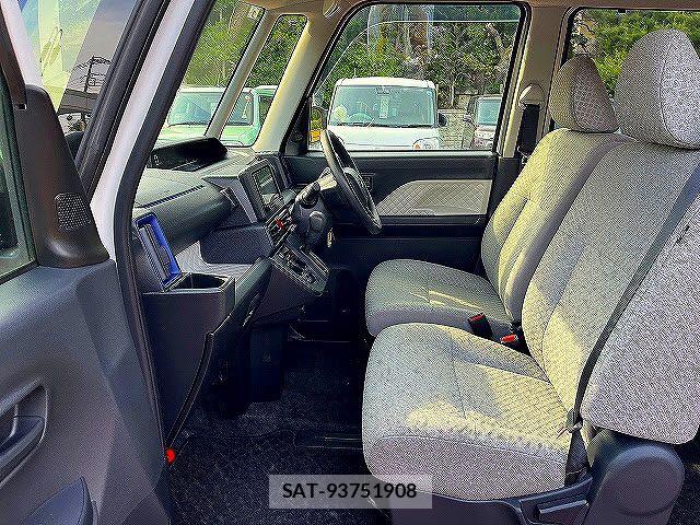 Daihatsu TANTO 2021-03 6998677-3