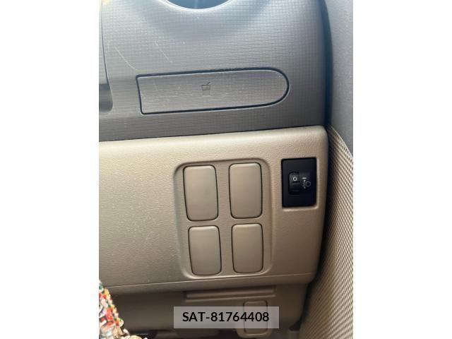 Daihatsu TANTO 2010-12 7021748-20