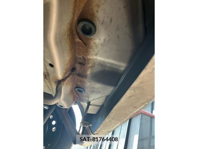 Daihatsu TANTO 2010-12 7021748-8