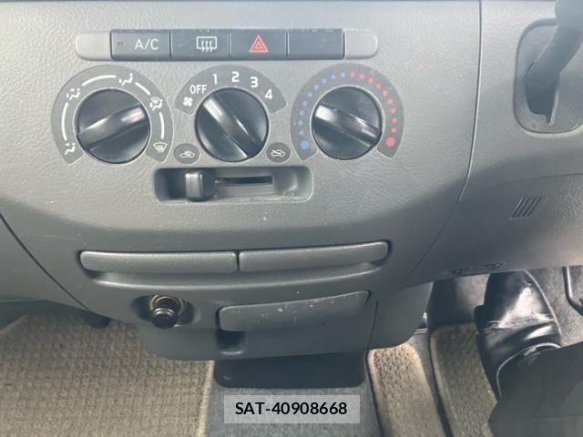 Daihatsu TANTO 2004-06 7021747-20