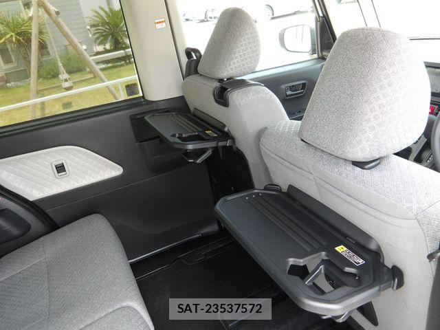 Daihatsu TANTO 2022-09 7021736-19