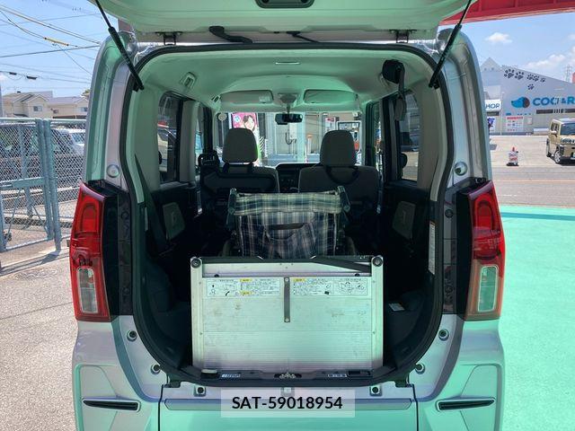 Daihatsu TANTO 2021-04 7021737-4