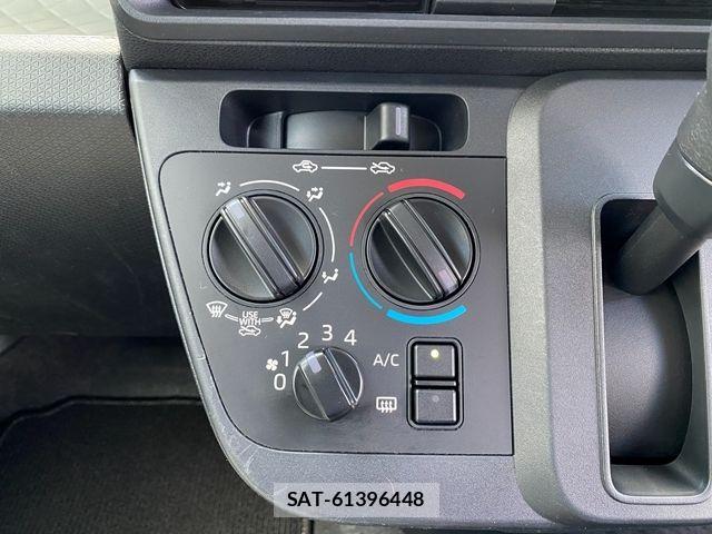 Daihatsu TANTO 2021-05 7061016-20