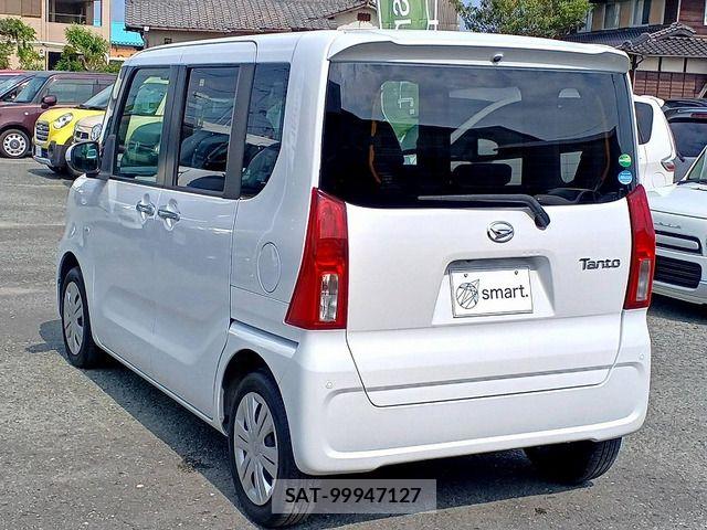 Daihatsu TANTO 2021-04 7061007-8