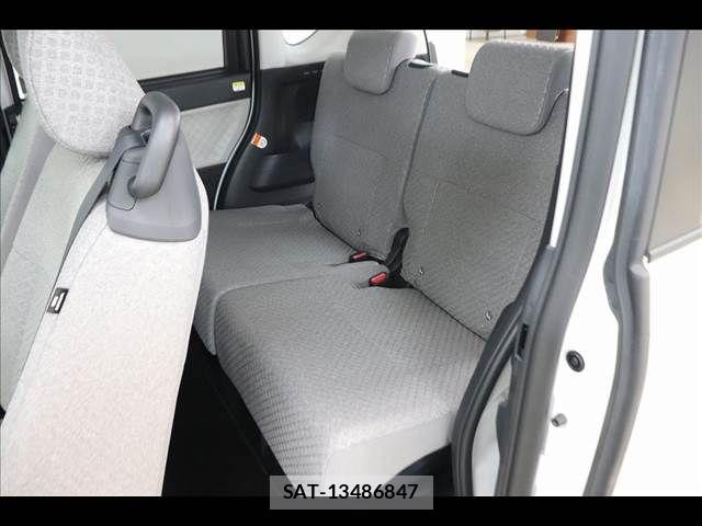 Daihatsu TANTO 2021-04 7061011-12