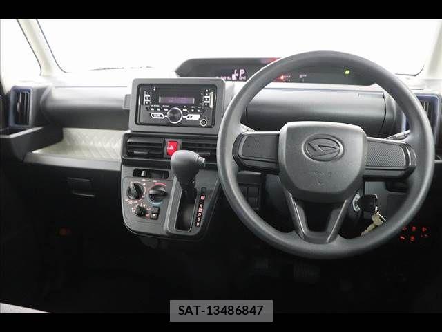 Daihatsu TANTO 2021-04 7061011-1