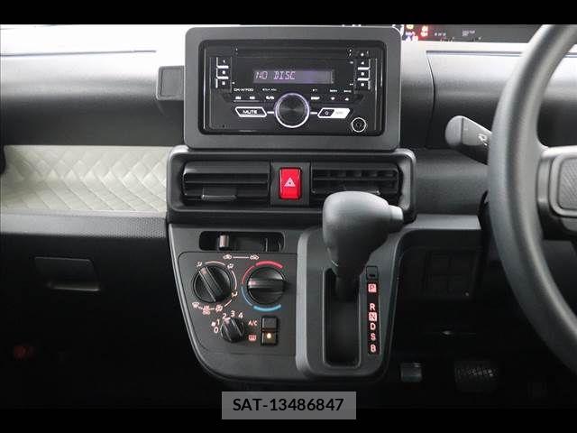 Daihatsu TANTO 2021-04 7061011-29