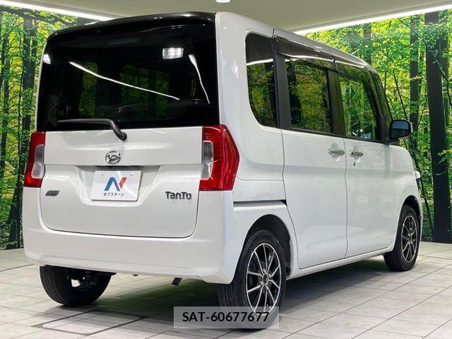 Daihatsu TANTO 2013-10 7061009-16