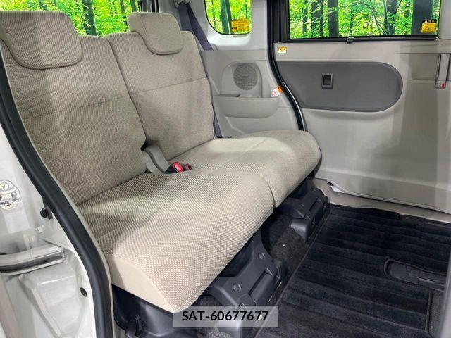 Daihatsu TANTO 2013-10 7061009-8