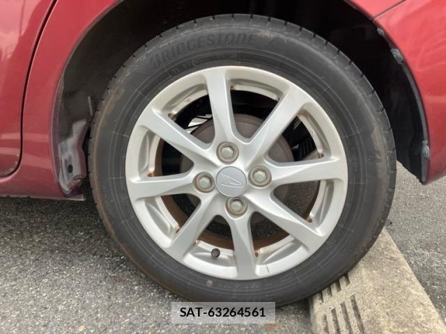 Daihatsu TANTO 2015-07 7061019-5