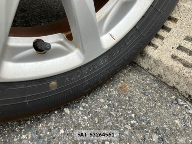 Daihatsu TANTO 2015-07 7061019-6
