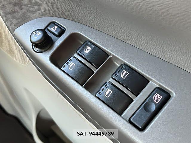 Daihatsu TANTO 2013-12 7061012-17
