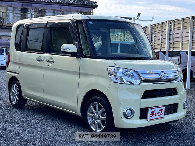 Daihatsu TANTO 2013-12 7061012-6