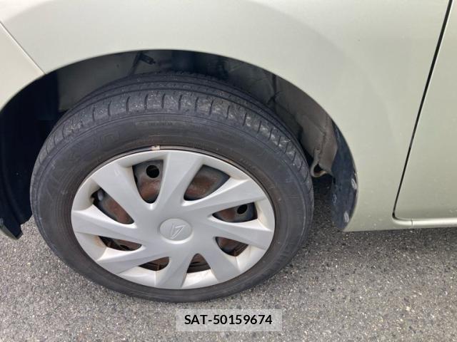 Daihatsu TANTO 2013-01 7225893-7