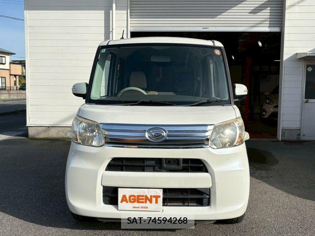 Daihatsu TANTO 2014-01 7225901-9