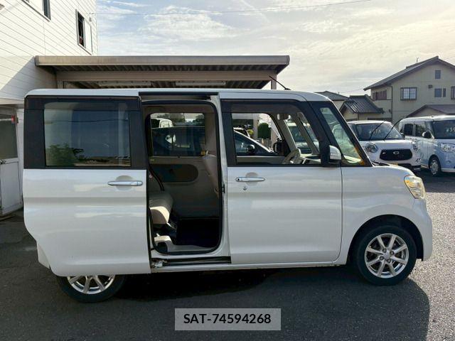 Daihatsu TANTO 2014-01 7225901-13
