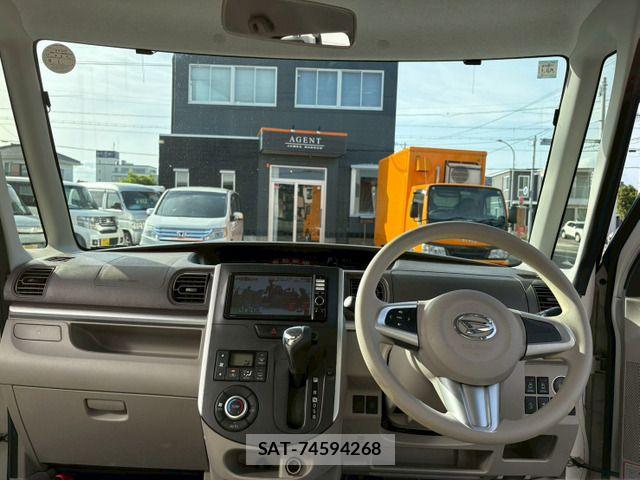 Daihatsu TANTO 2014-01 7225901-2