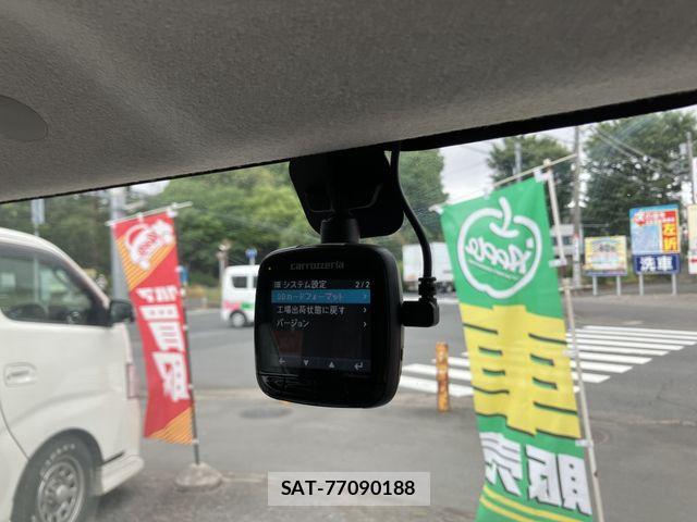 Daihatsu TANTO 2016-07 7225910-7