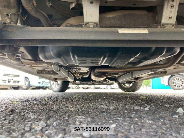 Daihatsu TANTO 2016-07 7225913-26