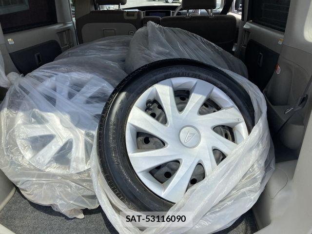 Daihatsu TANTO 2016-07 7225913-27