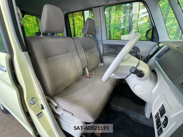 Daihatsu TANTO 2017-05 7225912-8