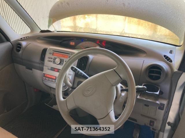 Daihatsu TANTO 2008-09 7225871-11