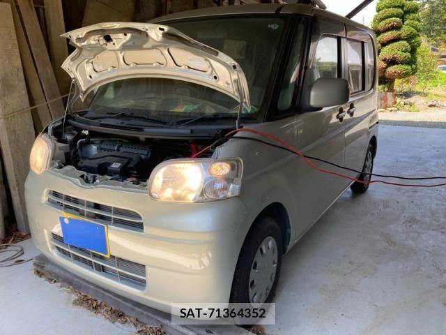 Daihatsu TANTO 2008-09 7225871-1