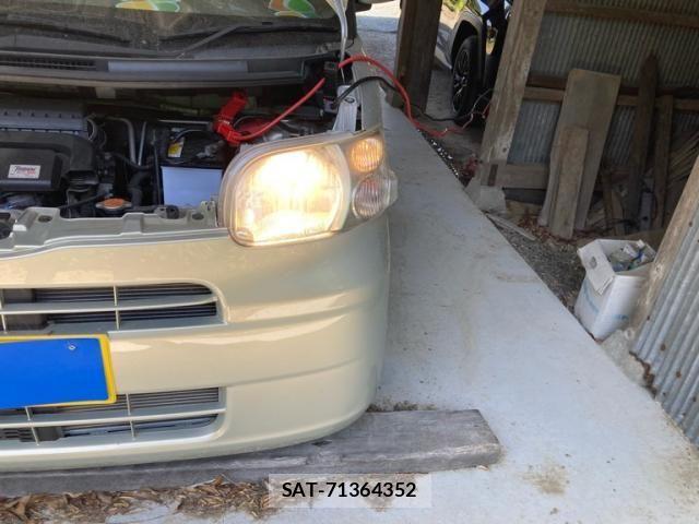 Daihatsu TANTO 2008-09 7225871-3