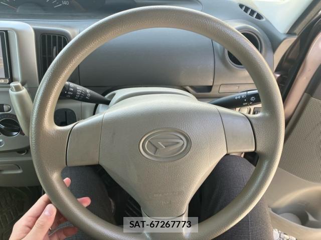 Daihatsu TANTO 2011-07 7225879-15