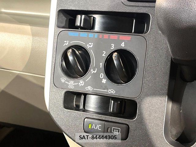 Daihatsu TANTO 2015-12 7225908-6