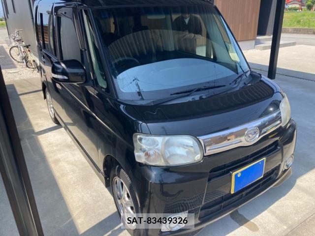 Daihatsu TANTO 2013-08 7225895-3
