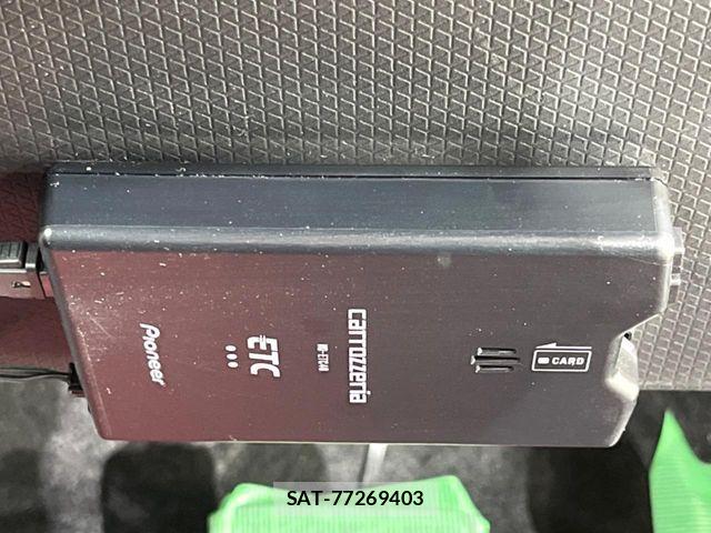 Daihatsu TANTO 2021-12 7225937-5
