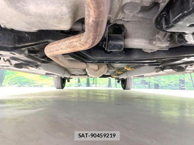 Daihatsu TANTO 2017-09 7225916-18