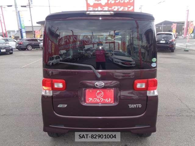 Daihatsu TANTO 2013-09 7225896-9