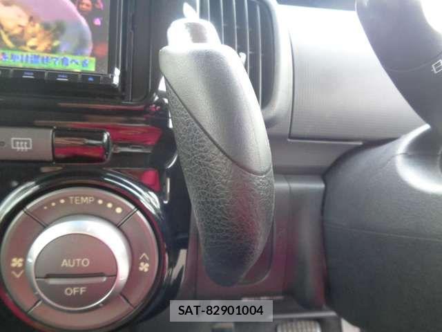 Daihatsu TANTO 2013-09 7225896-19